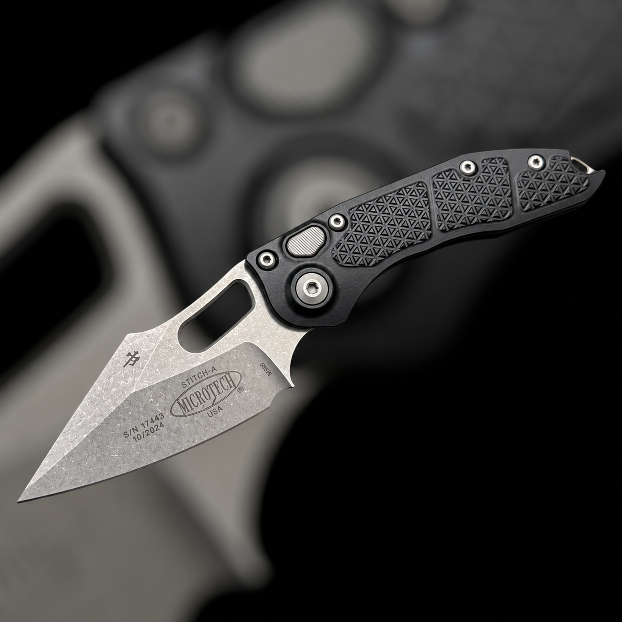 MICROTECH / BORKA- Stitch Auto in Black W/ Standard Edge Apocalyptic Blade. Model # 169-10AP