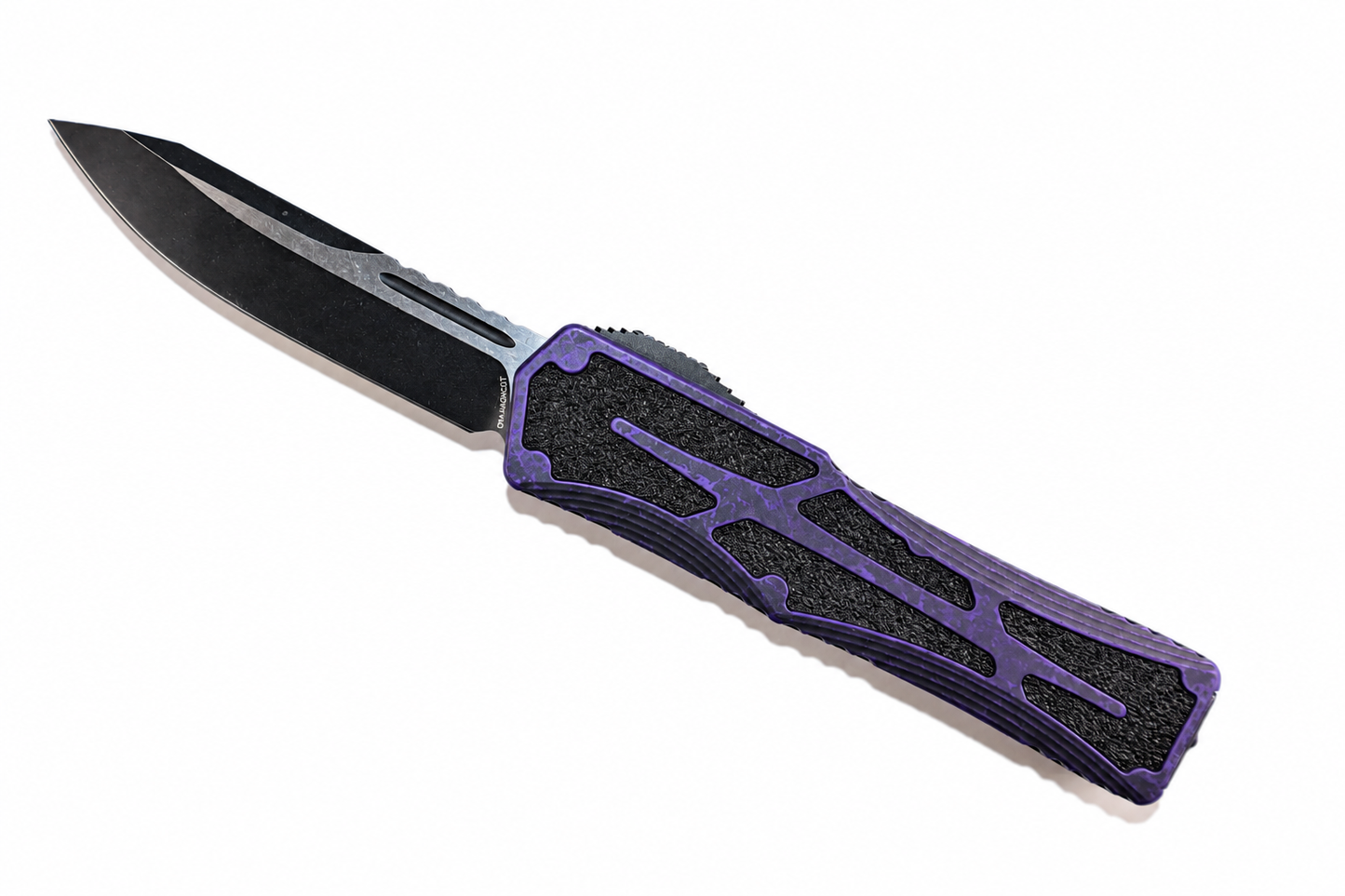 HERETIC - Colossus in Breakthrough Purple W/ Single Edge Two Tone Battle Black Magnacut Blade Finish. Model # H039-14A-BRKPU