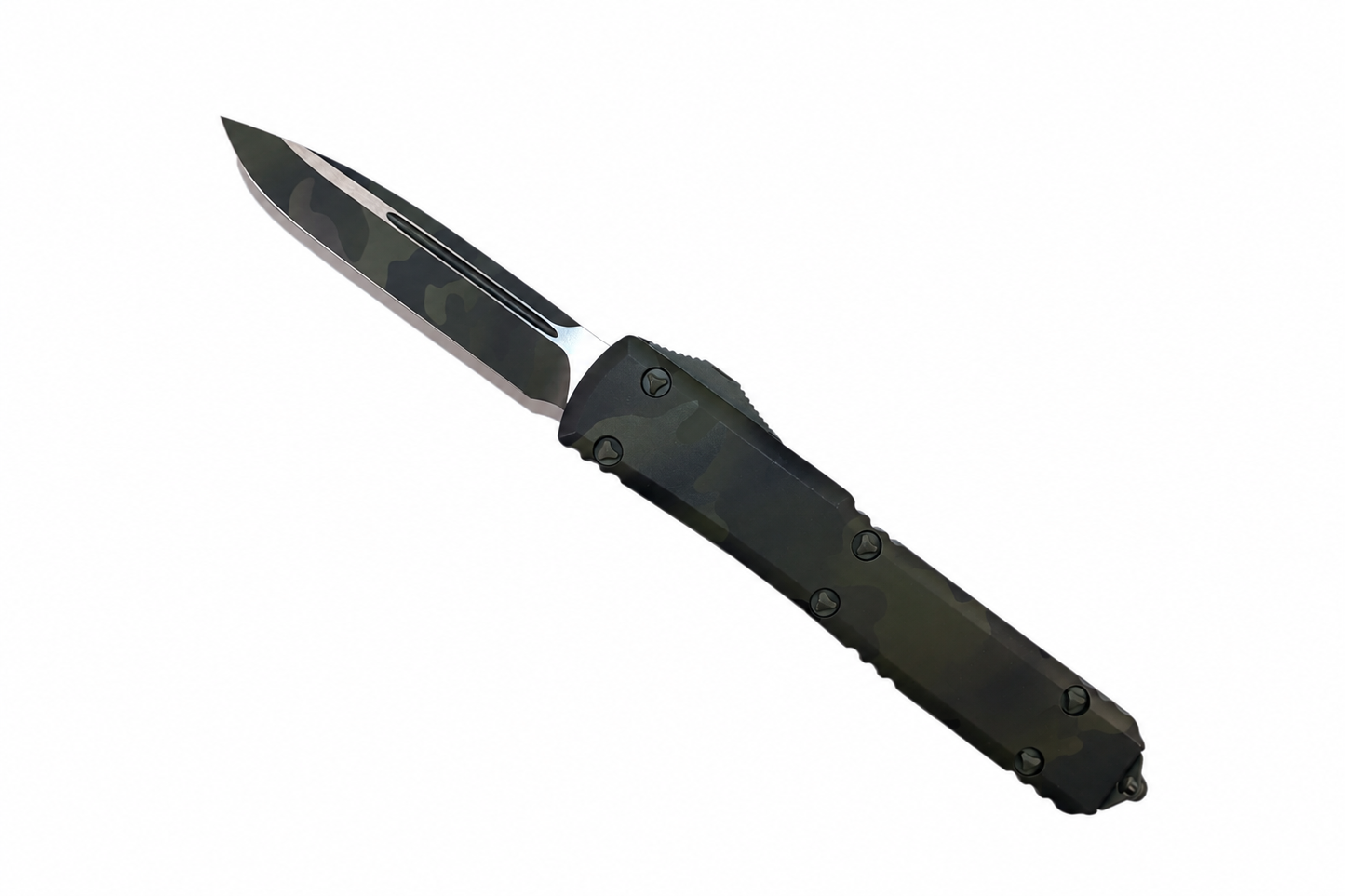 MICROTECH – Signature Series Ultratech Standard Edge in Olive Camo. Model # 121-1OCS