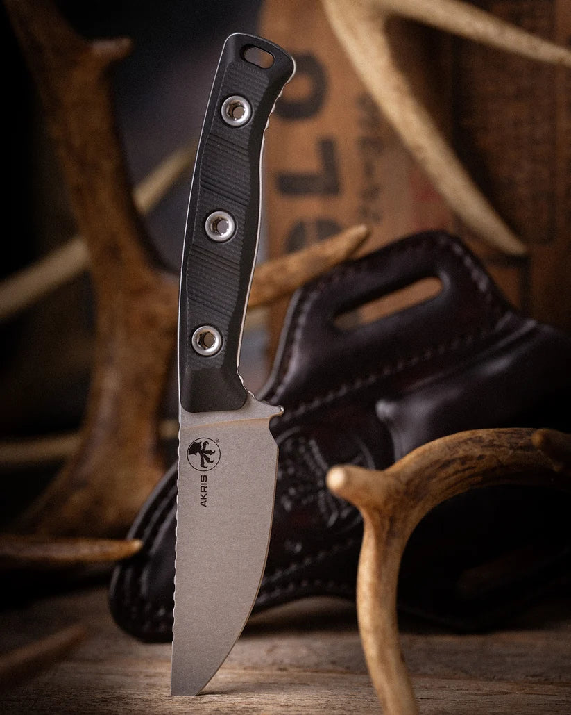 Microtech Akris – Stonewash Standard G-10 Black