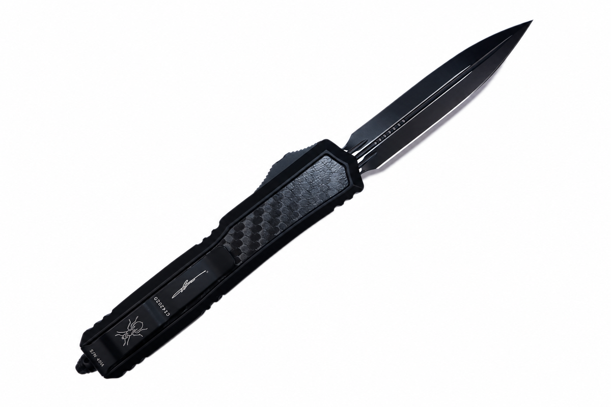 MICROTECH - Signature Series Makora Black Double Edge DLC Blade Finish in Tactical Black with Carbon Fiber Inlays. Model # 206-1TCFIS